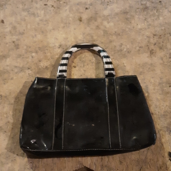 Purses - Picture 5 of 6